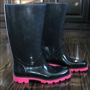 Gucci rain boots size 39